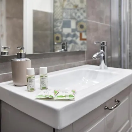 Frankie Charme 아파트 *