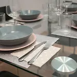 Frankie Charme Apartment