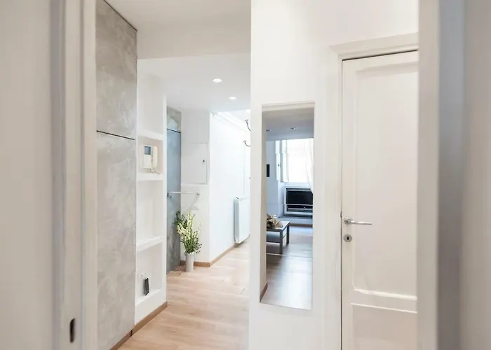 Frankie Charme Daire Roma